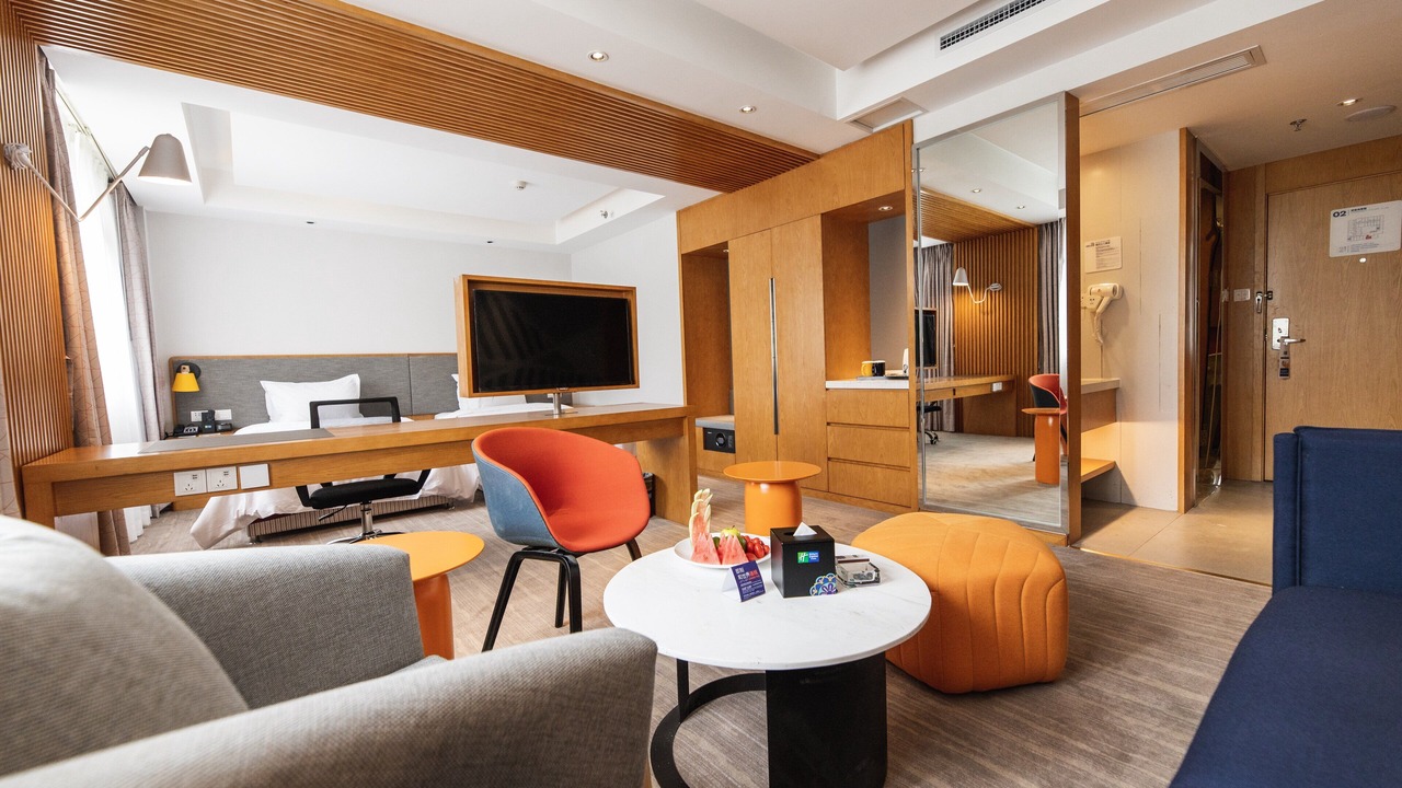 Photo of Bedroom in Daocheng