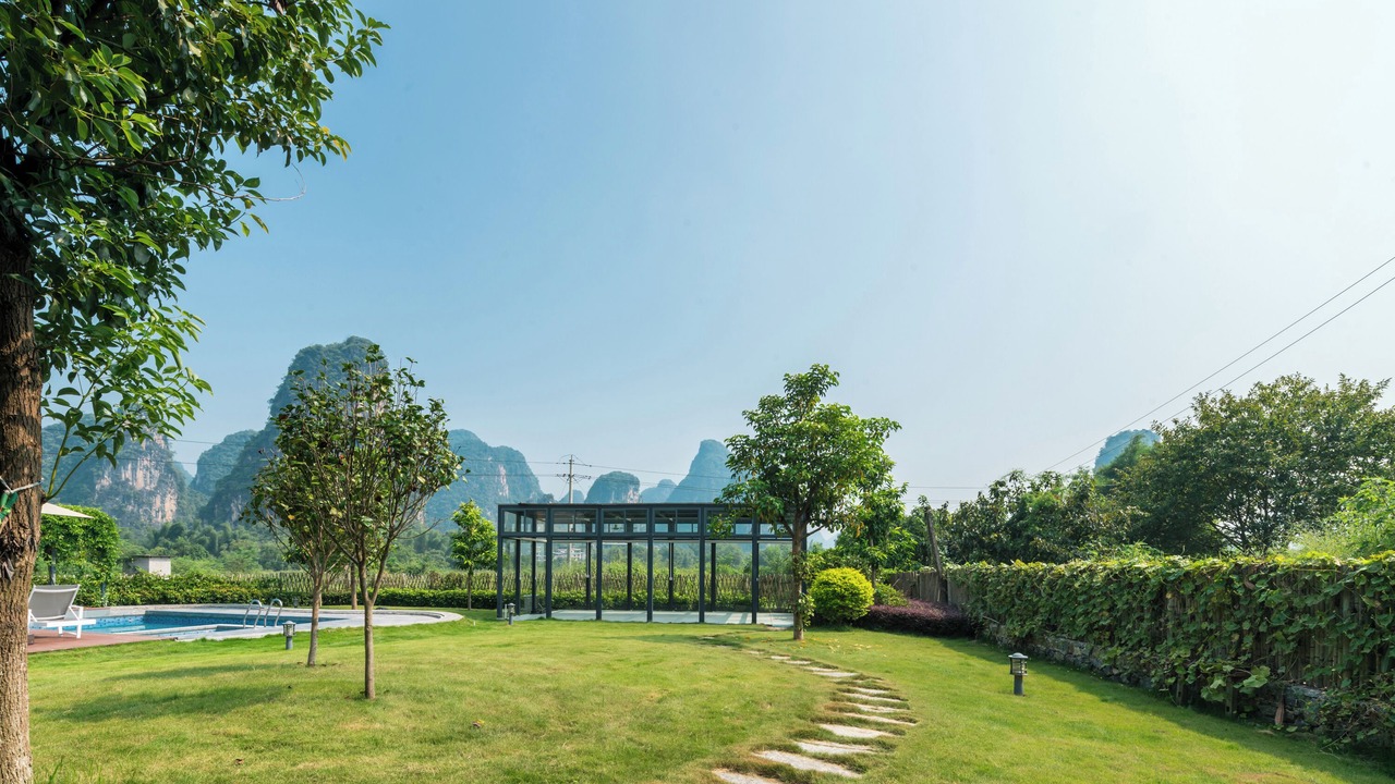 Photo of Outdoor in Ten Mile Gallery