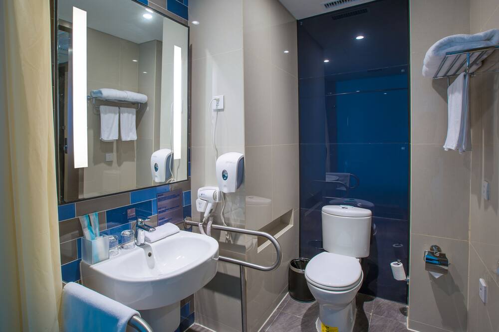 Photo of Bathroom in Bengshan Qu