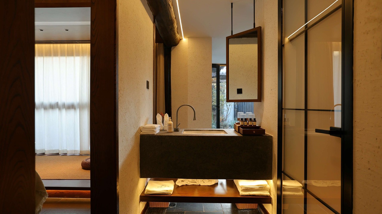 Photo of Bathroom in Datong City Center