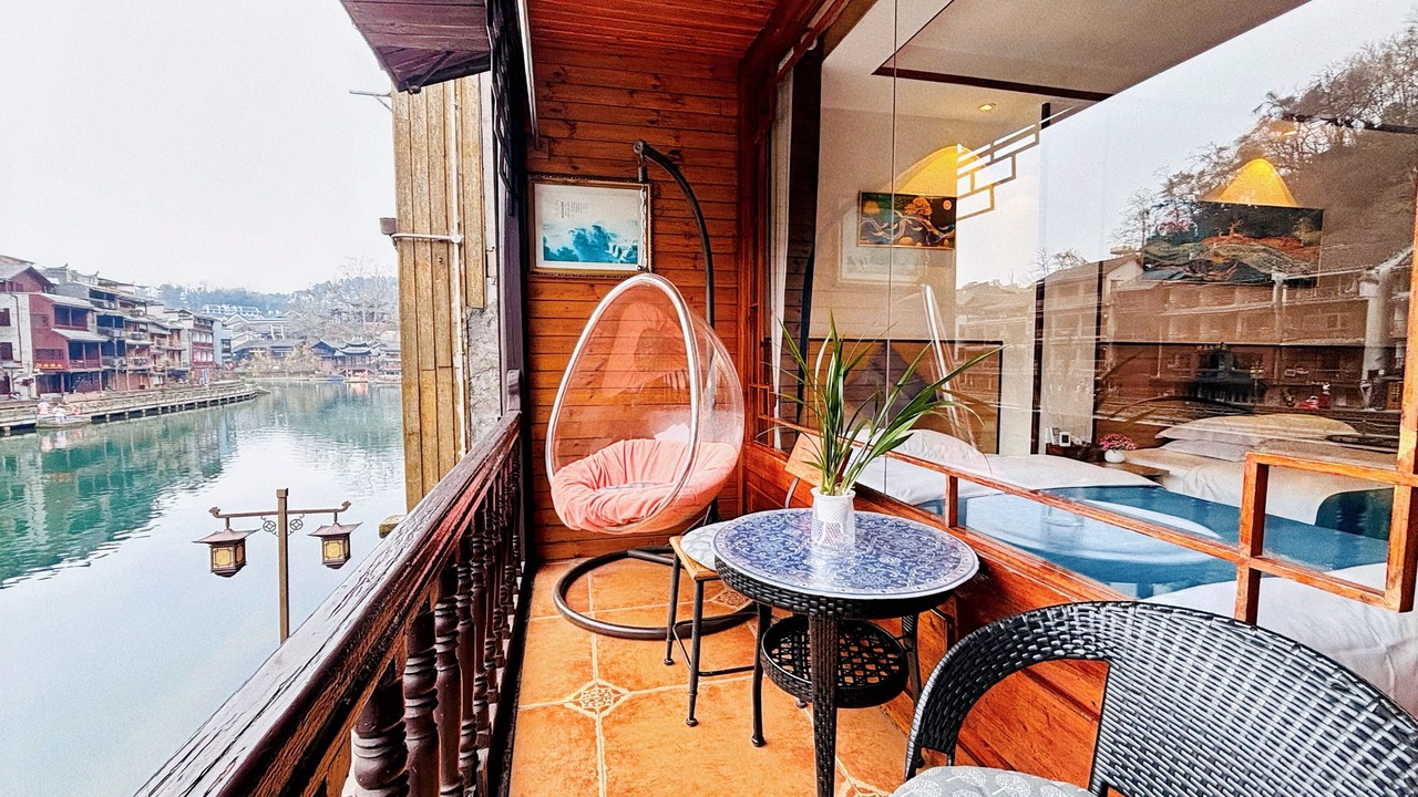 Photo of Bedroom in Fenghuang