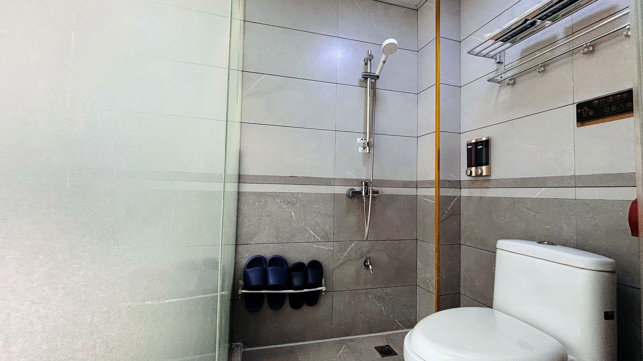 Photo of Bathroom in Fenghuang