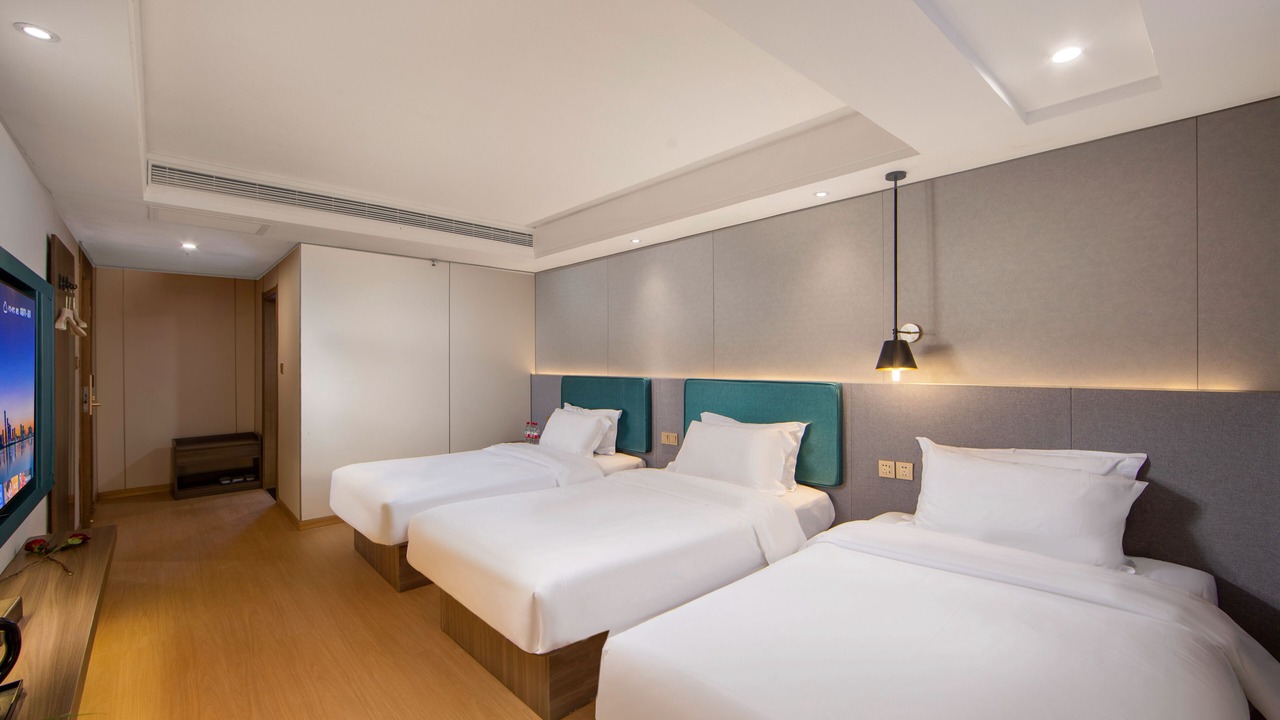 Photo of Bedroom in Fenghuang