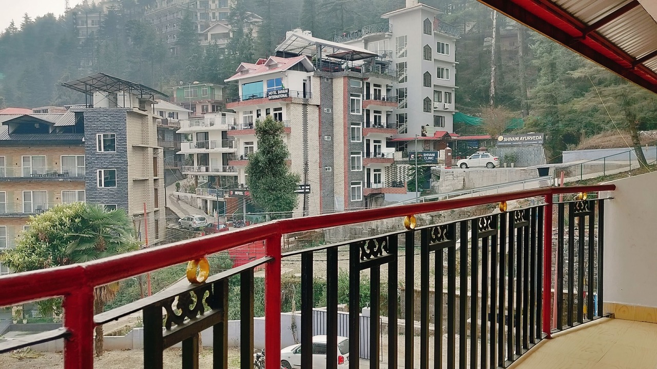 Photo of Others in Bhagsu Nag