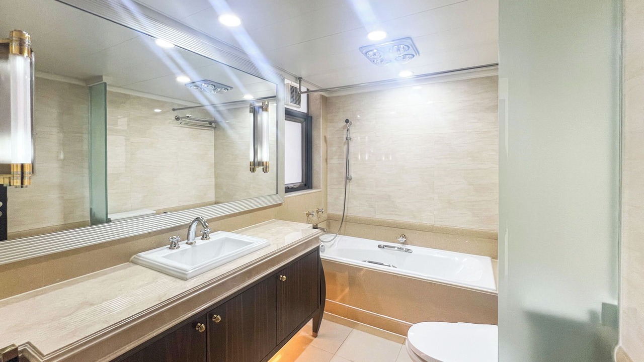 Photo of Bathroom in Gubei
