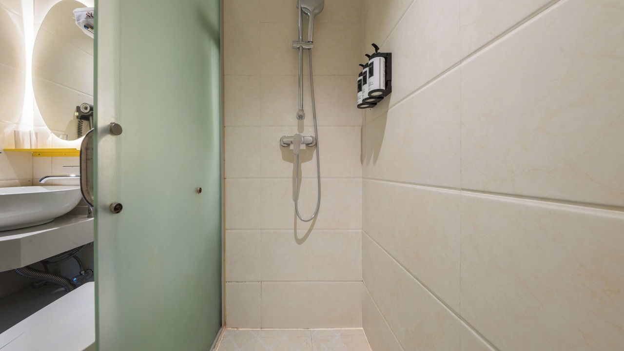 Photo of Bathroom in Hongqiao