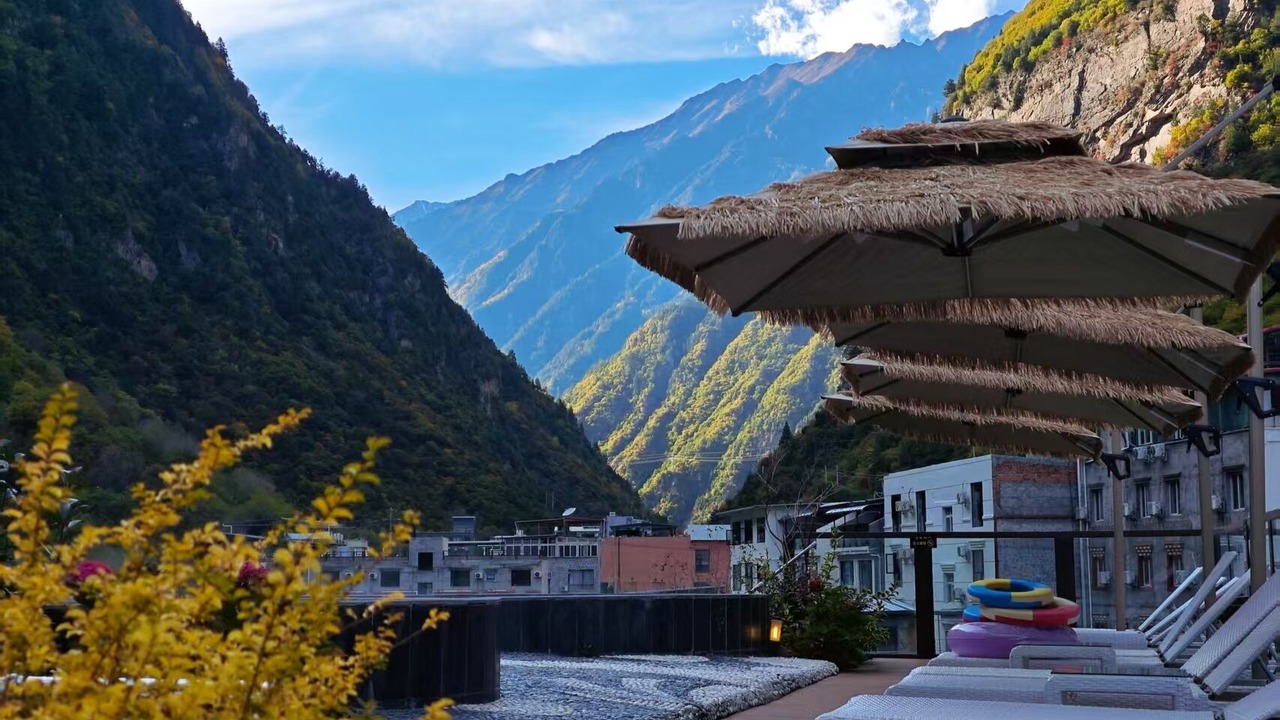 Photo of Patio Balcony in Wenchuan