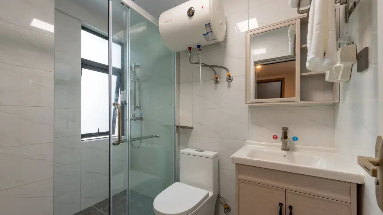 Photo of Bathroom in Longhua District