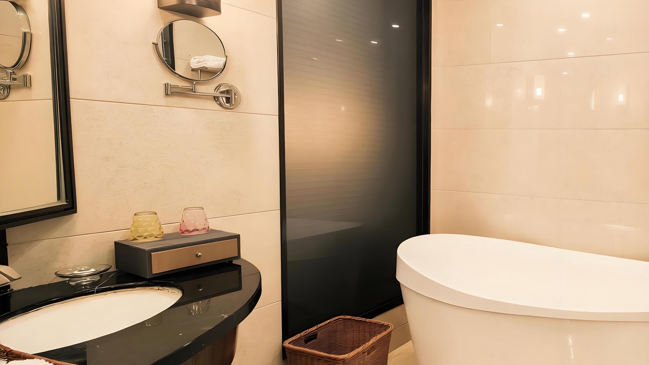 Photo of Bathroom in Shangri-La