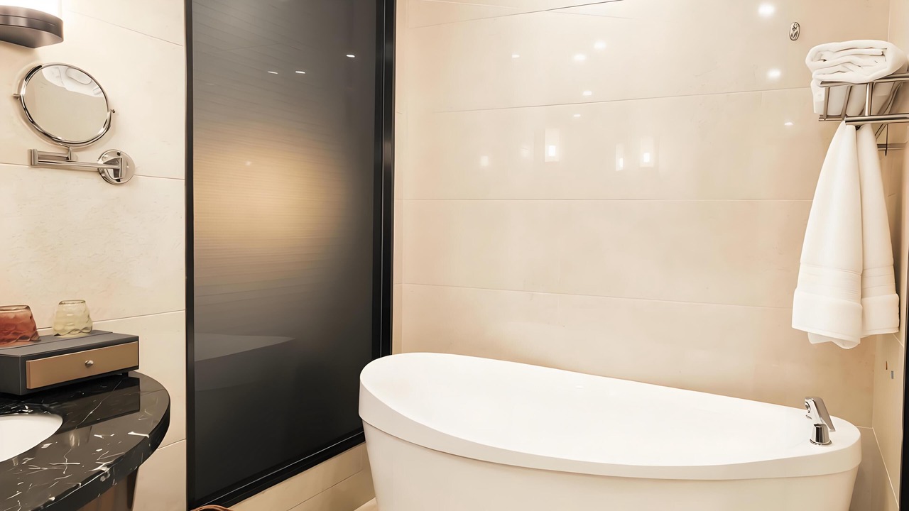 Photo of Bathroom in Shangri-La
