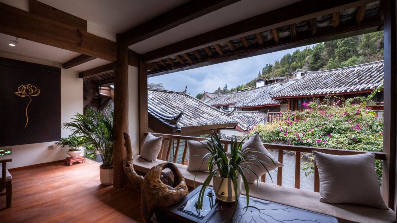 Photo of Patio Balcony in Dayan Old Town