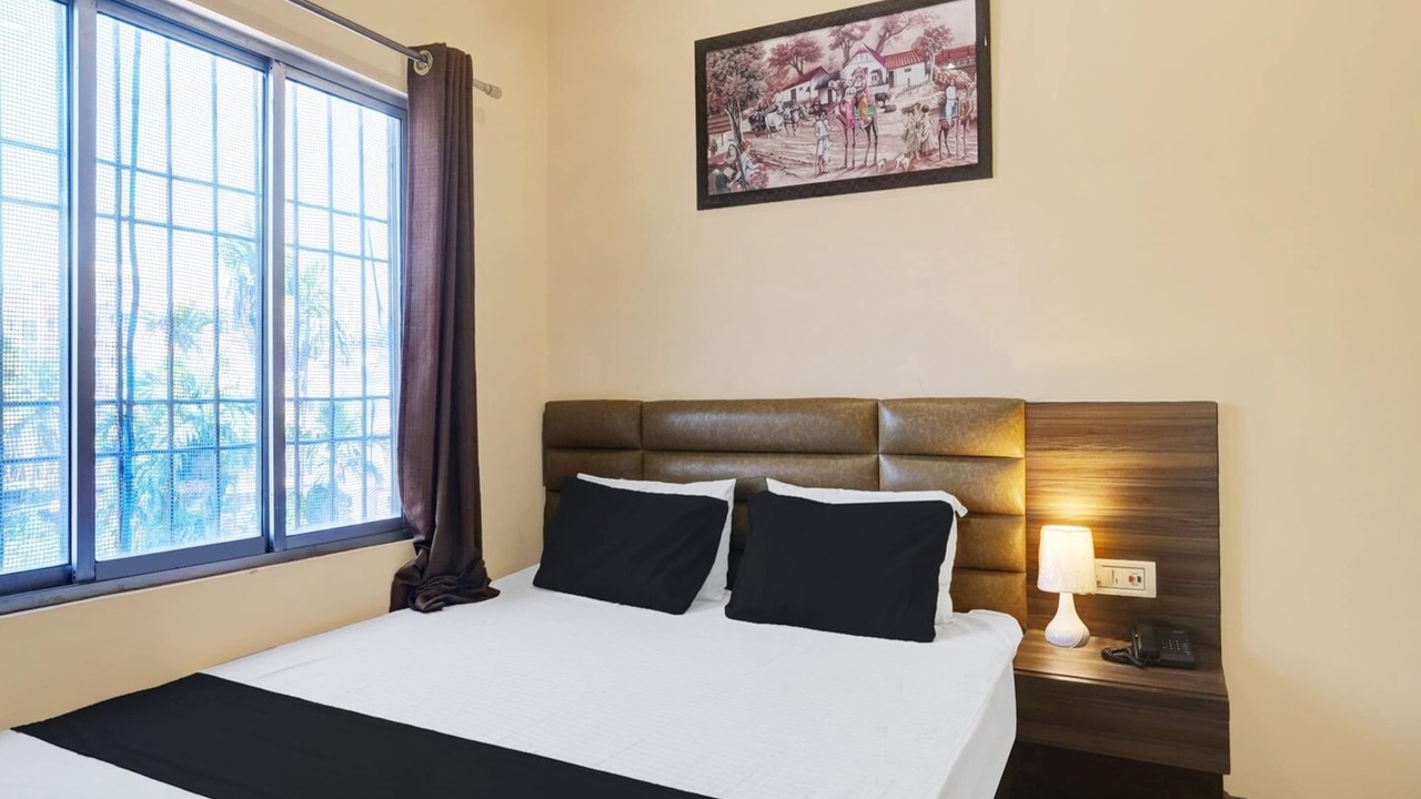Photo of Bedroom in Sualkuchi