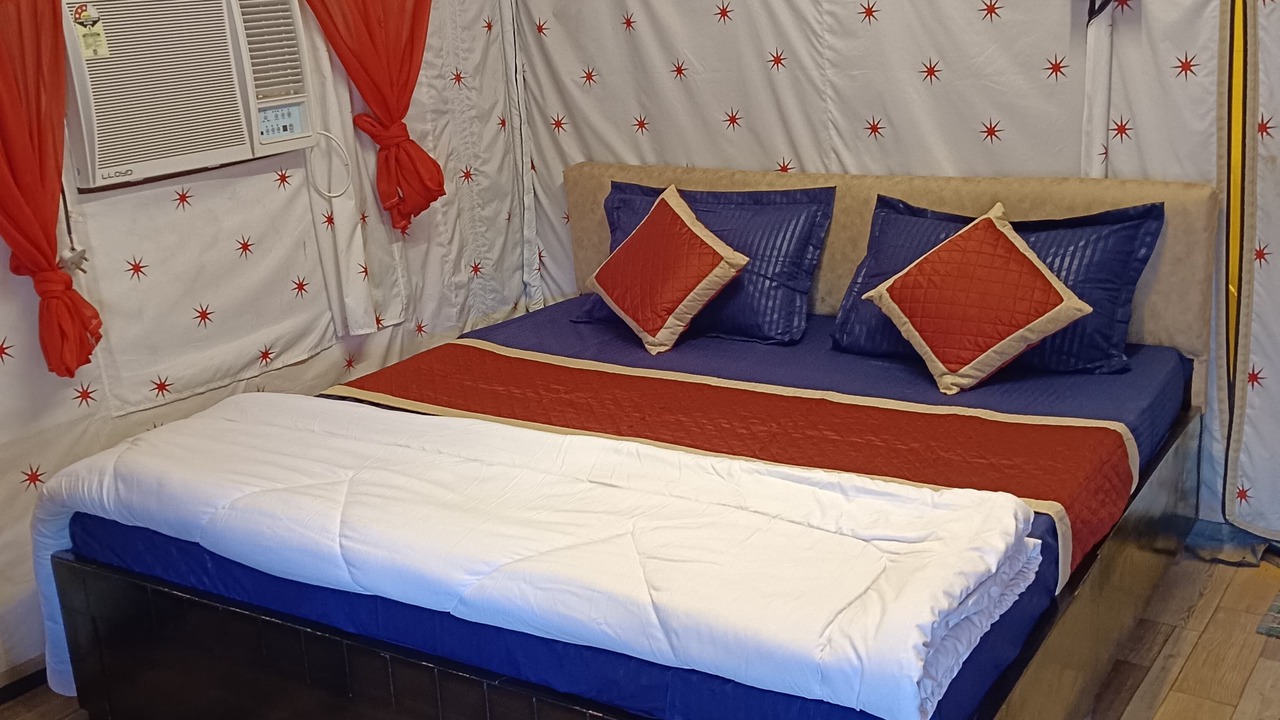 Photo of Bedroom in Jogiyana
