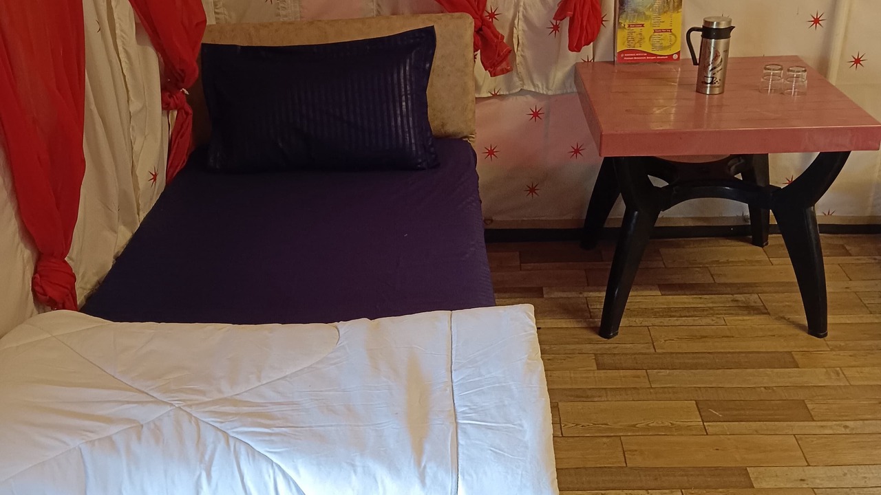 Photo of Bedroom in Jogiyana