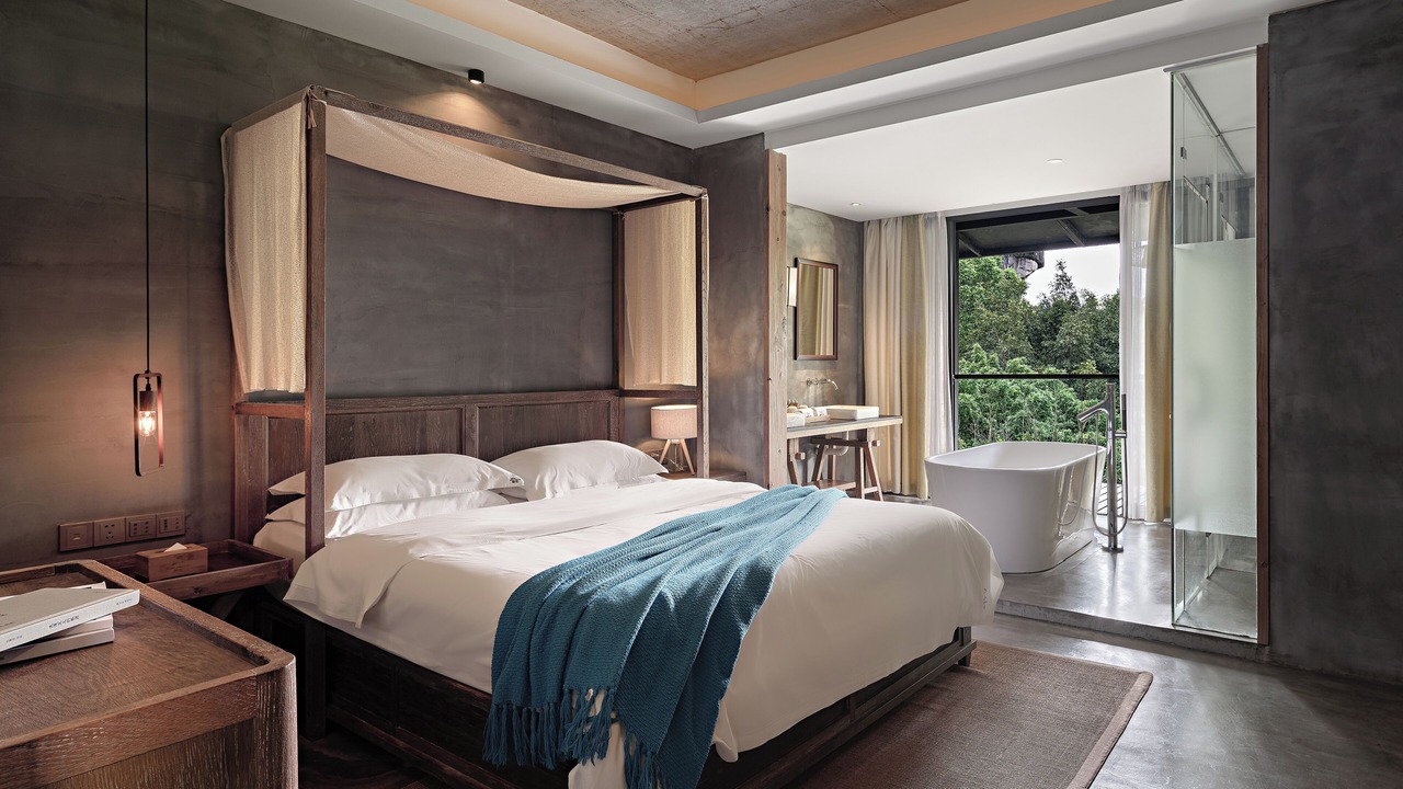Photo of Bedroom in Ten Mile Gallery
