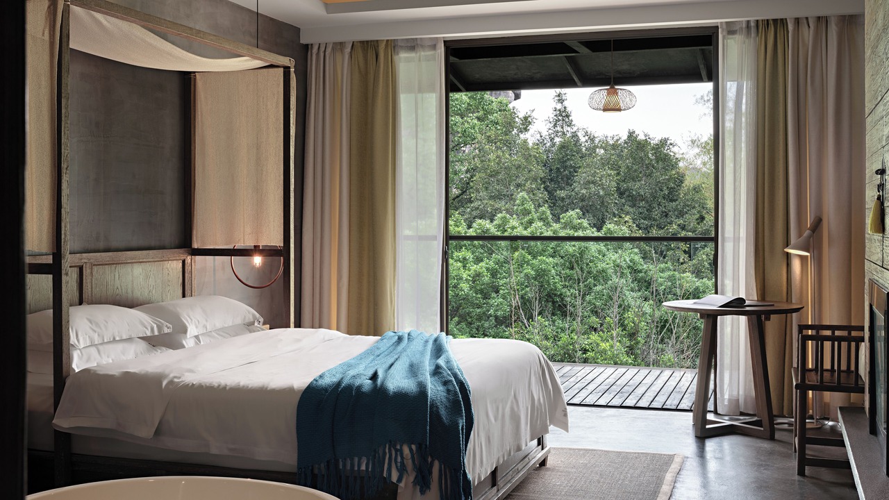 Photo of Bedroom in Ten Mile Gallery