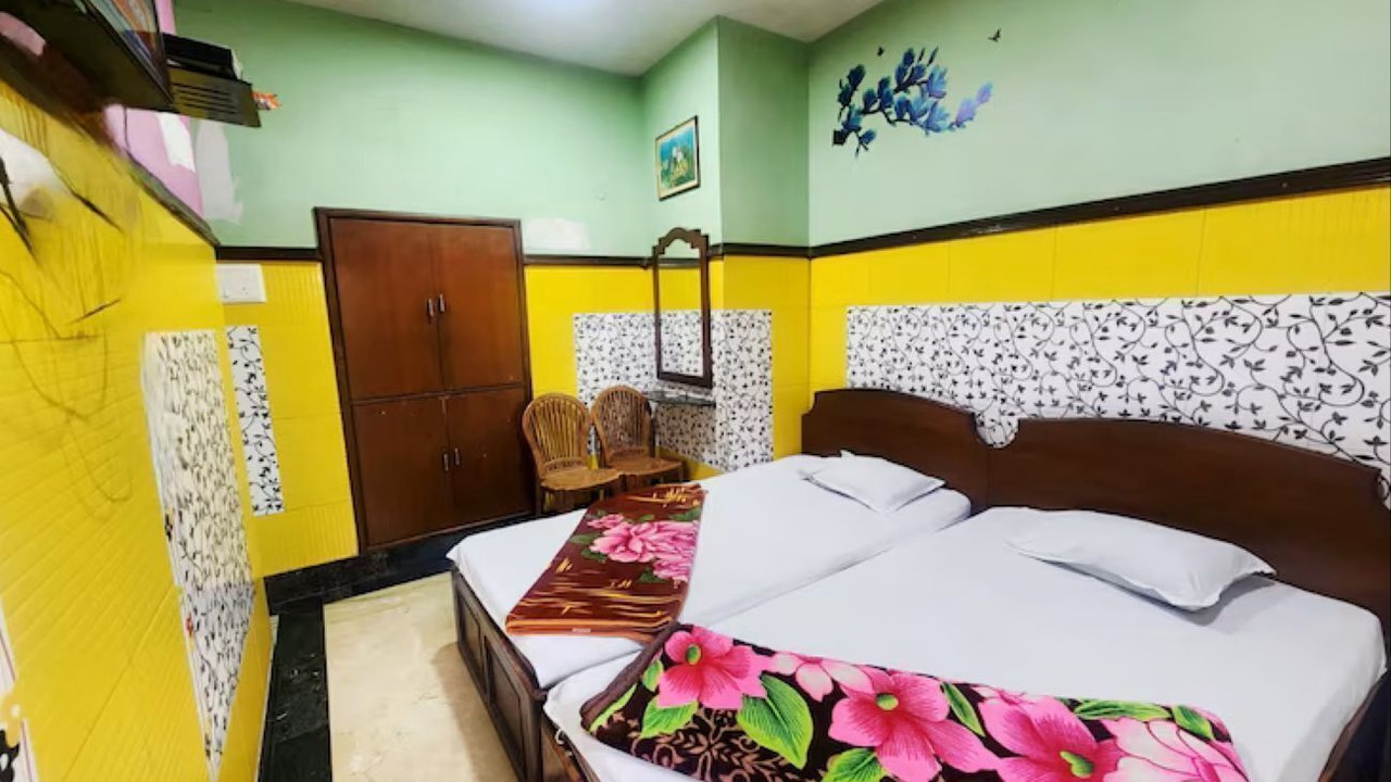 Photo of Bedroom in Sealdah