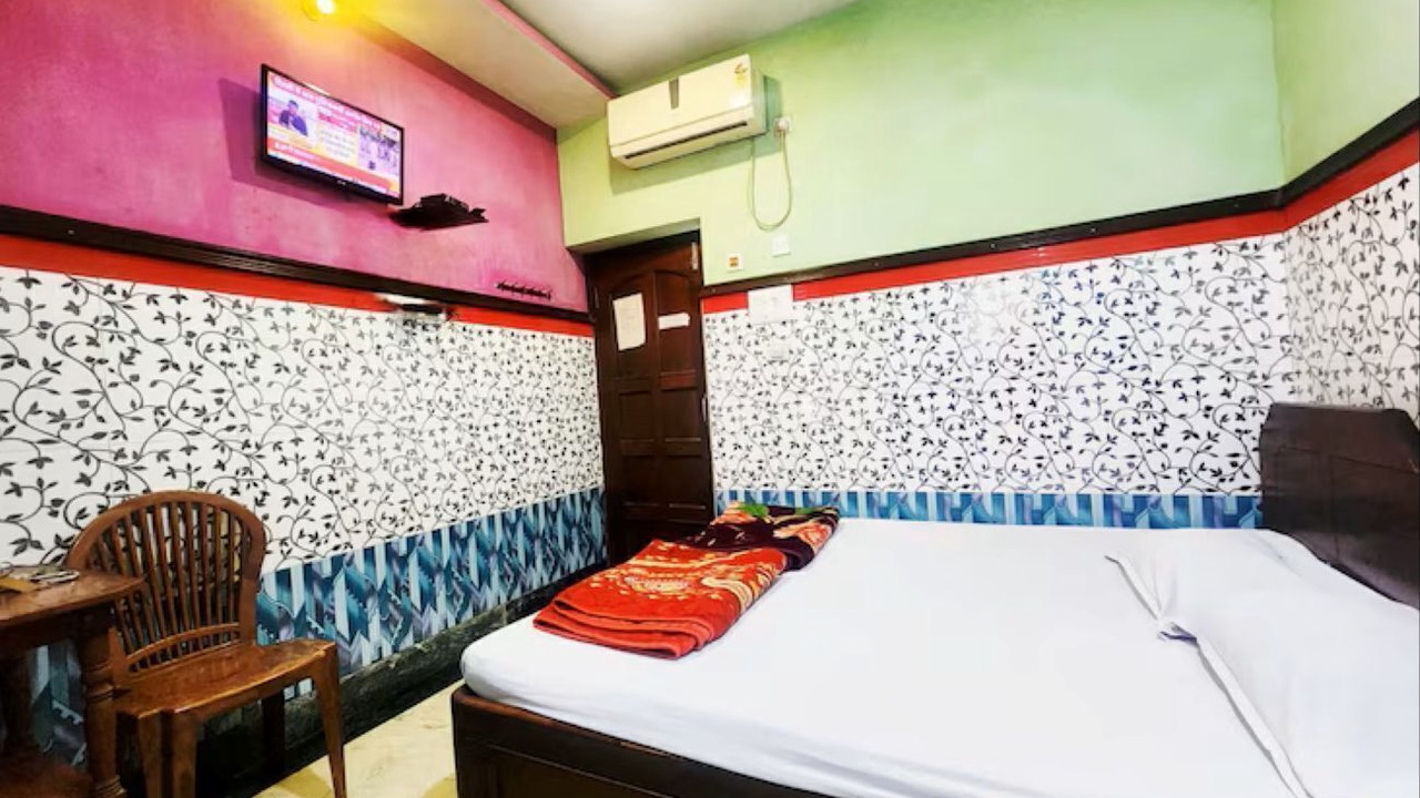 Photo of Bedroom in Sealdah