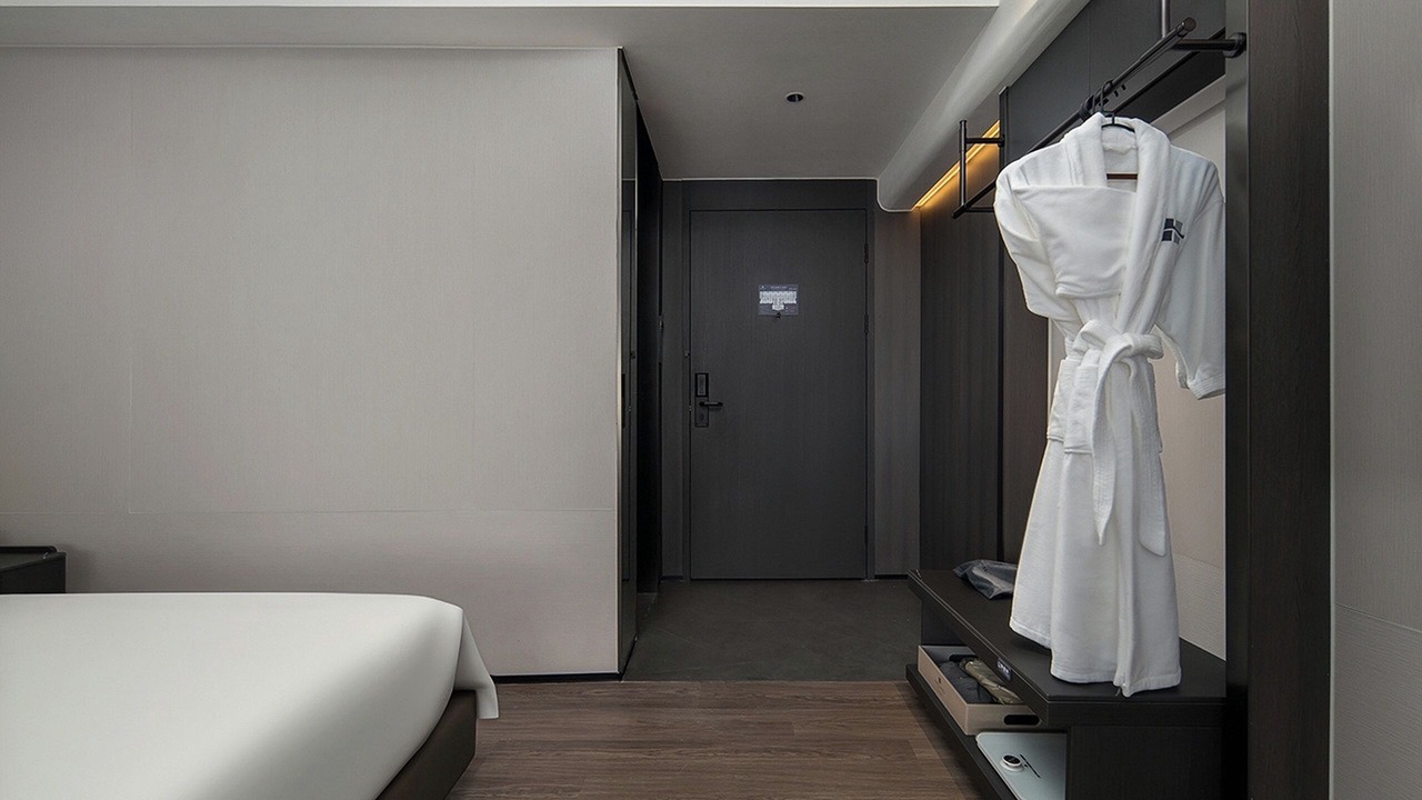 Photo of Bedroom in East Huanshi Road