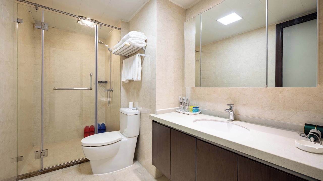 Photo of Bathroom in Shen He