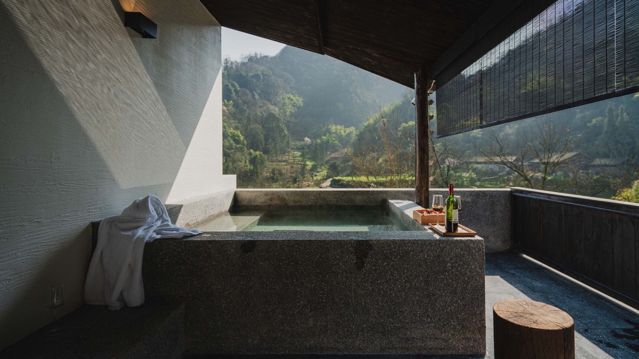 Photo of Bathroom in Emeishan