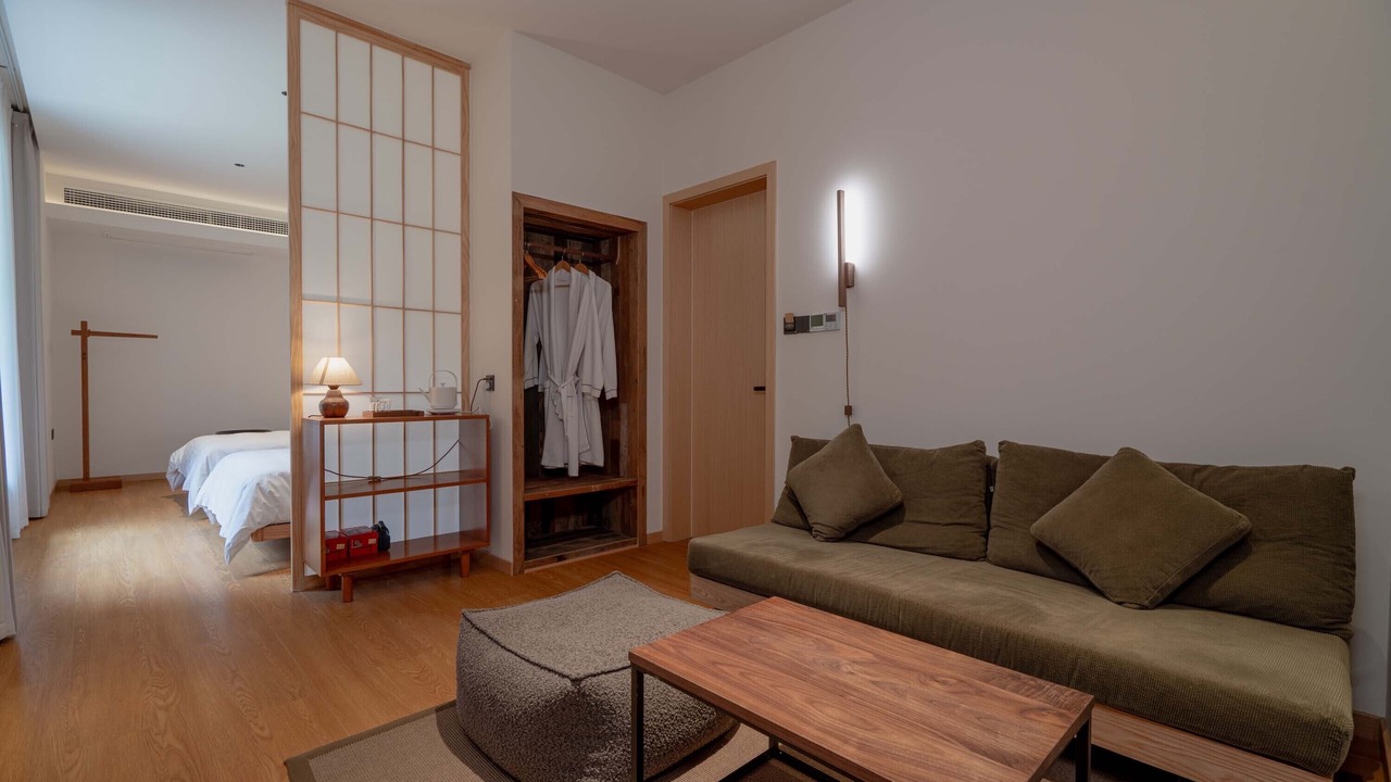 Photo of Bedroom in Emeishan