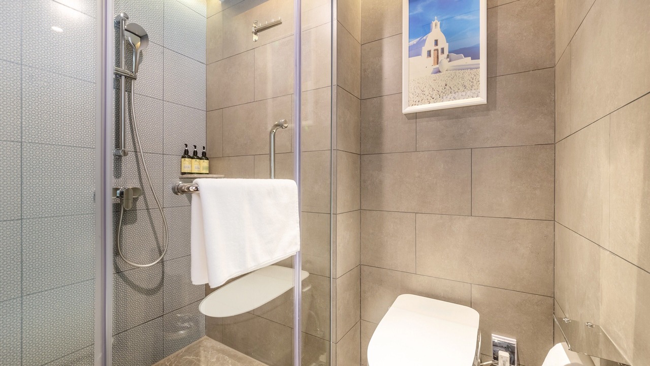 Photo of Bathroom in Liwan