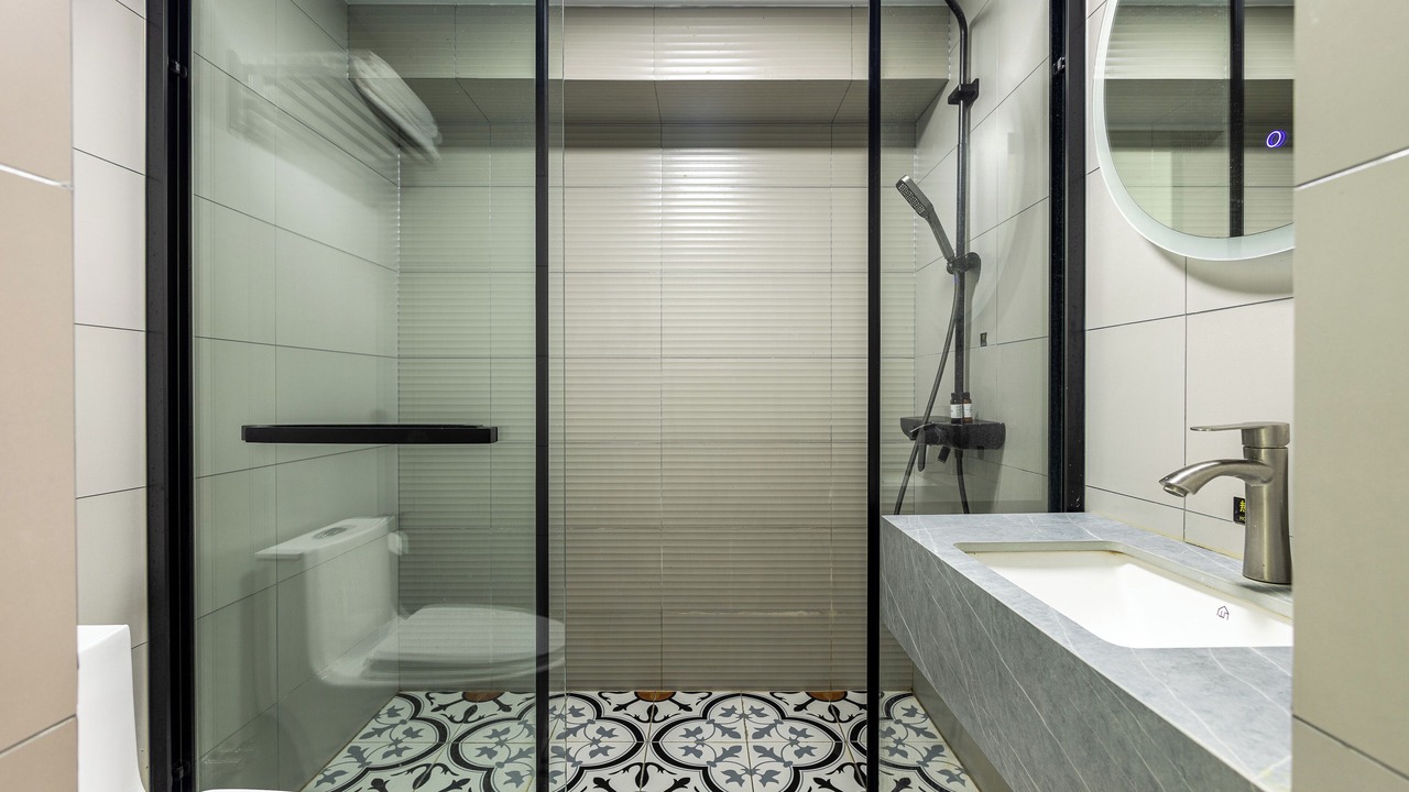 Photo of Bathroom in Beijing Road
