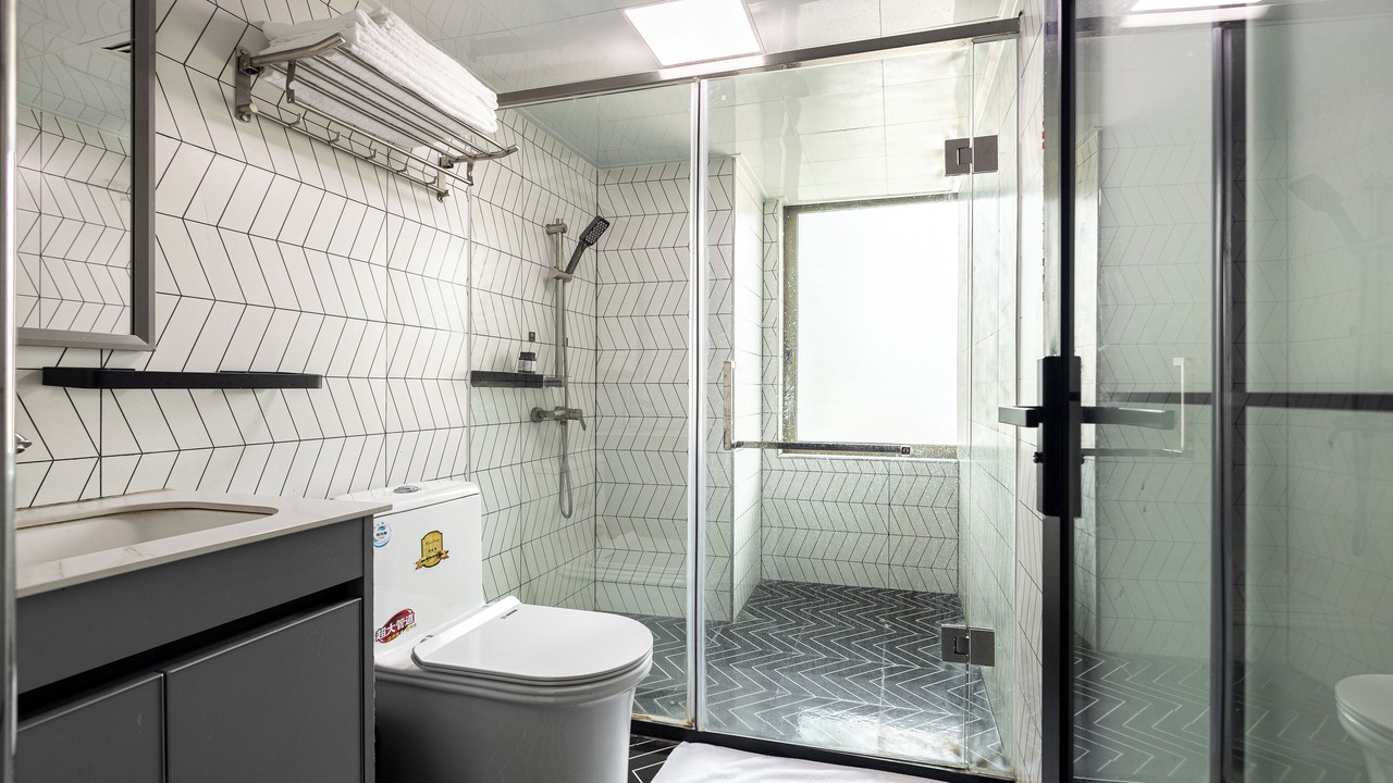 Photo of Bathroom in Beijing Road