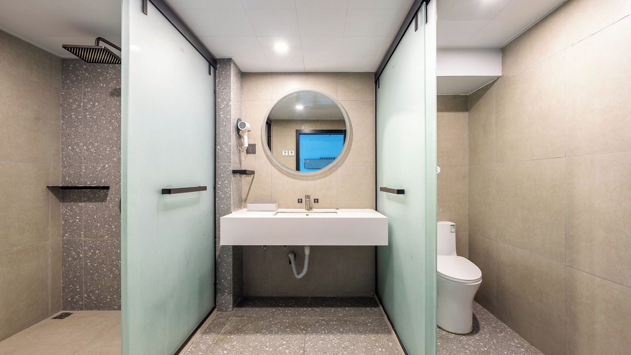 Photo of Bathroom in Beijing Road