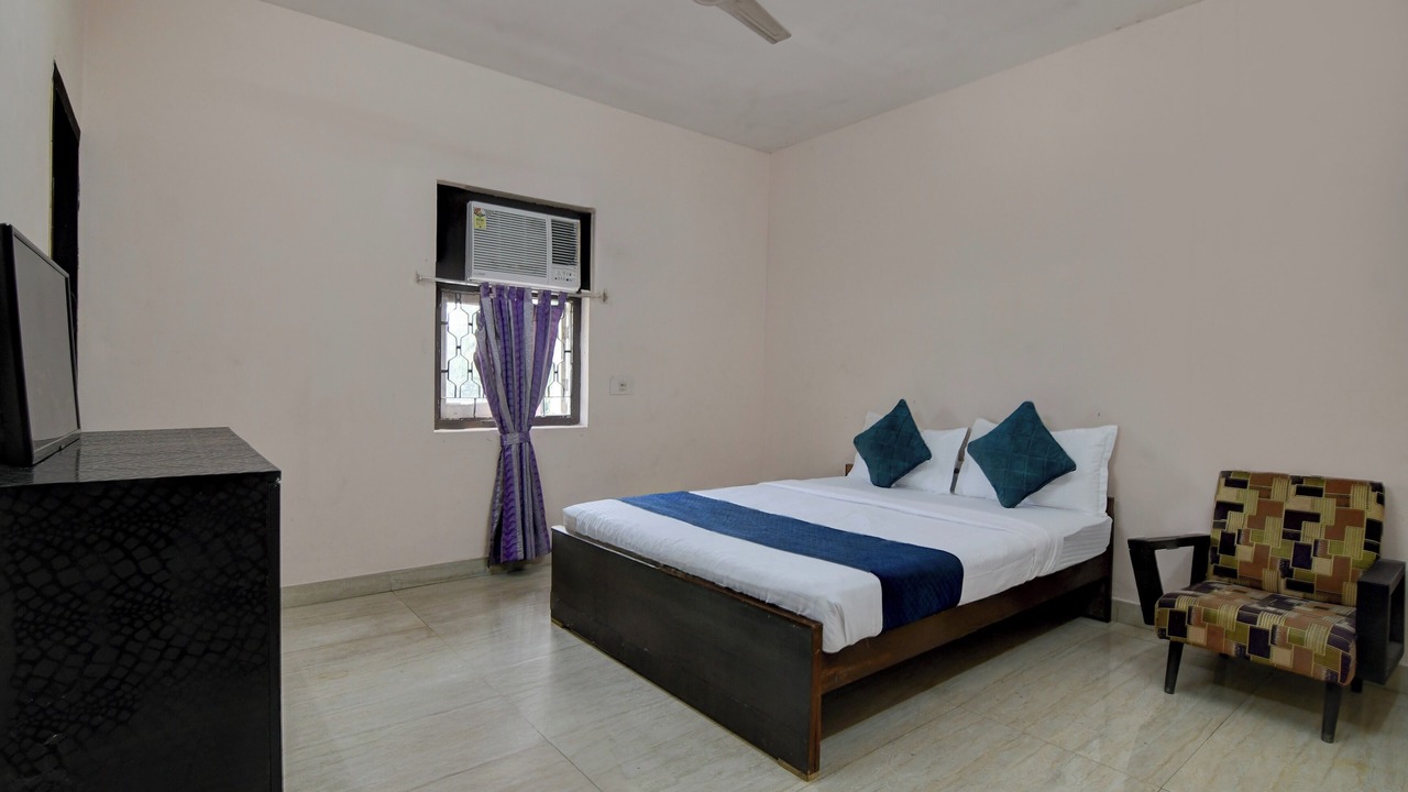Photo of Bedroom in Sector 1