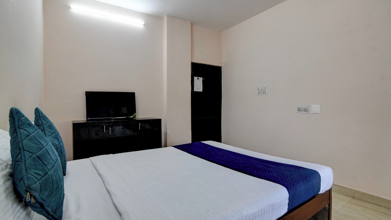 Photo of Bedroom in Sector 1