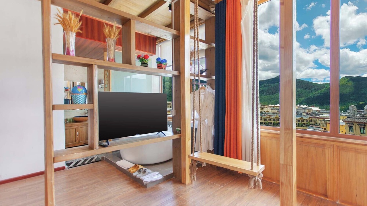 Photo of Bedroom in Shangri-La