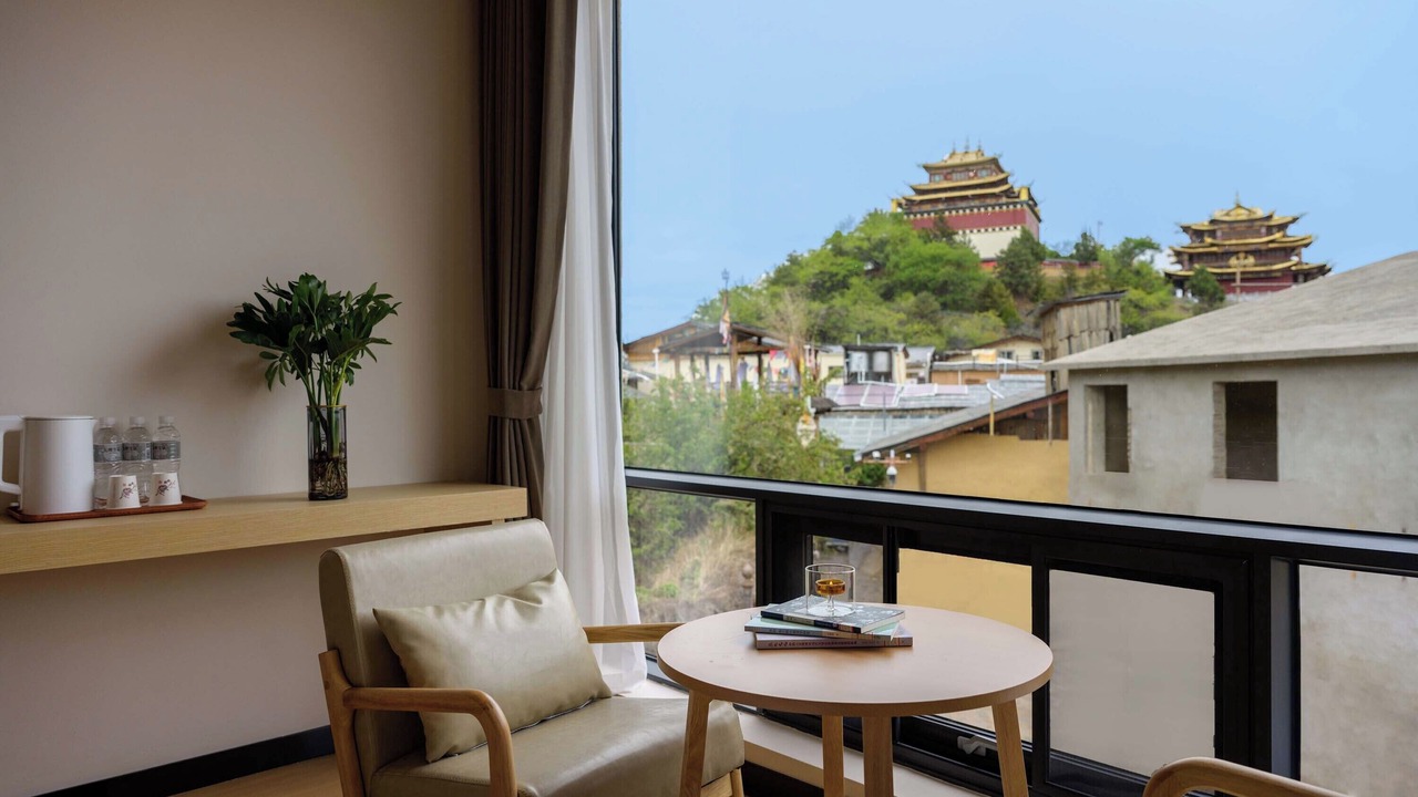 Photo of Bedroom in Shangri-La