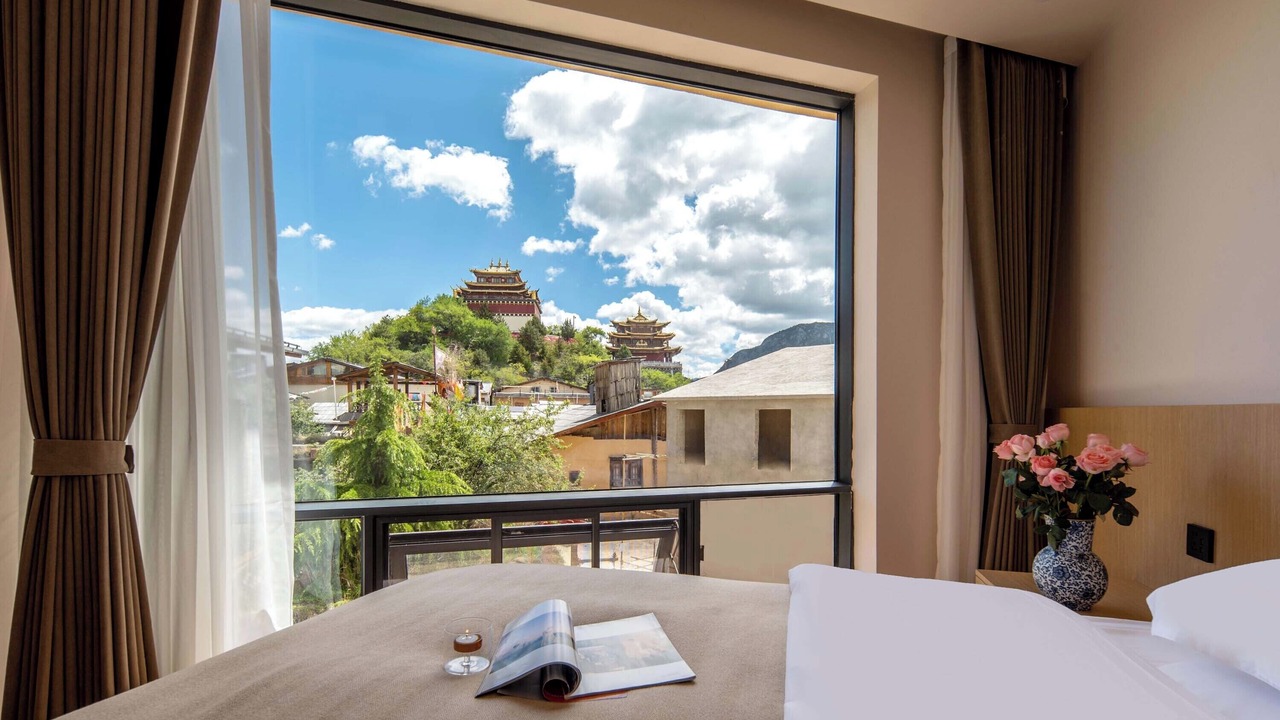 Photo of Bedroom in Shangri-La