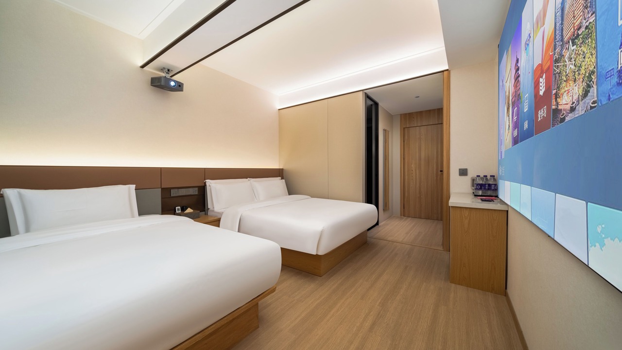 Photo of Bedroom in Downtown Hangzhou