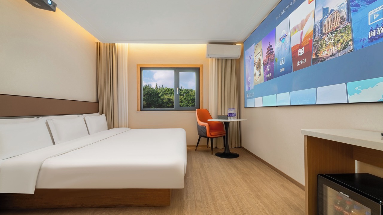 Photo of Bedroom in Downtown Hangzhou