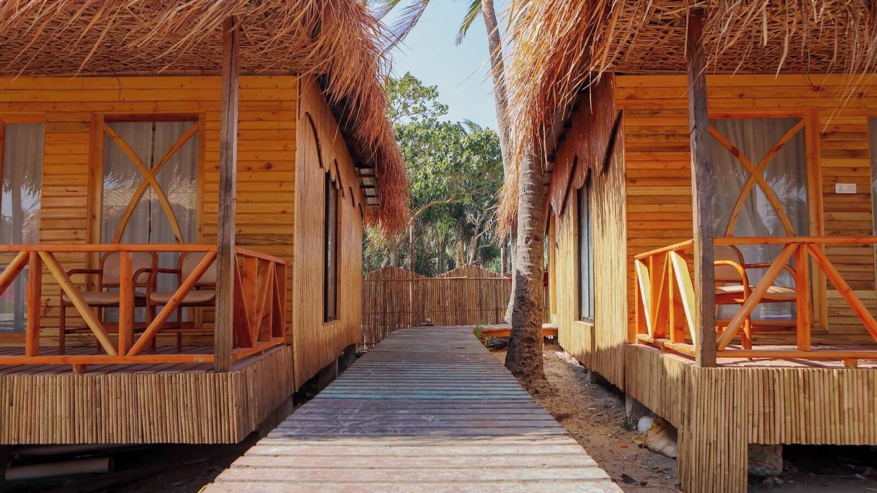 Photo of Others in Saint Martin's Island