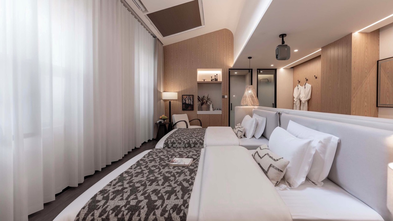 Photo of Bedroom in Shangri-La