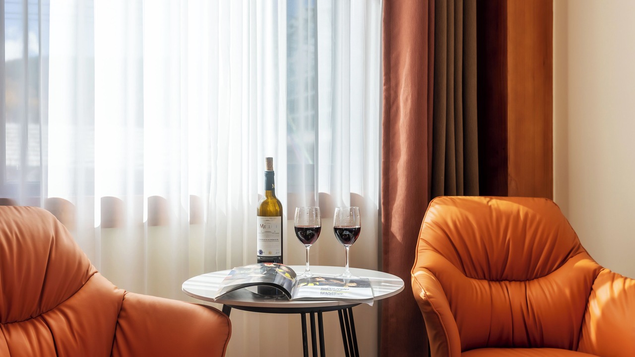 Photo of Livingroom in Shangri-La