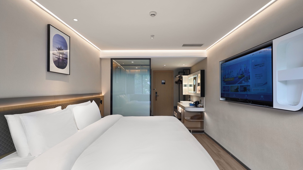 Photo of Bedroom in Downtown Hangzhou