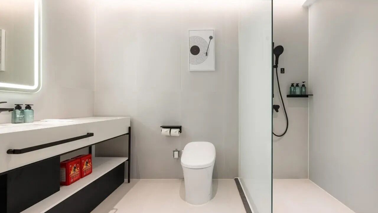 Photo of Bathroom in Shekou