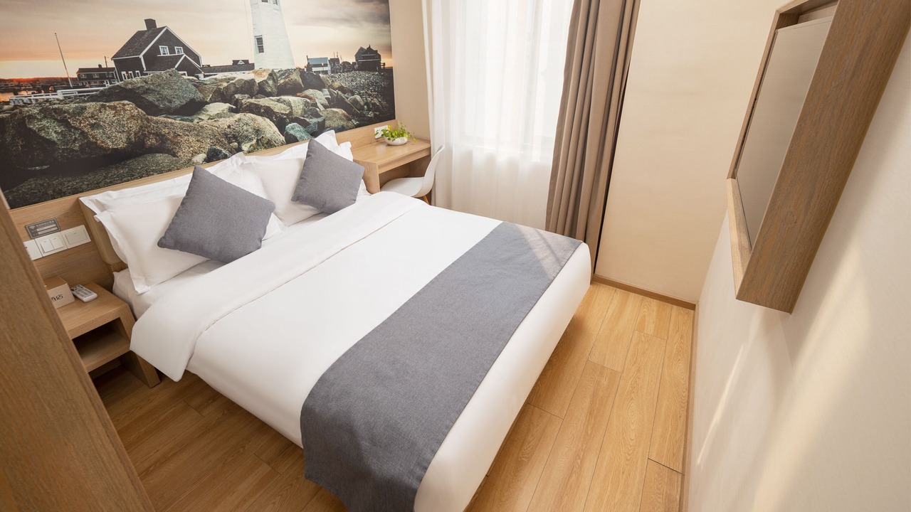 Photo of Bedroom in Downtown Hangzhou