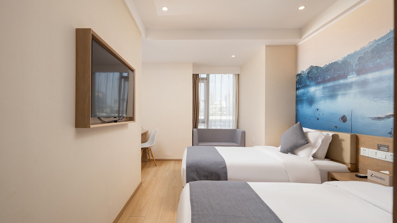 Photo of Bedroom in Downtown Hangzhou