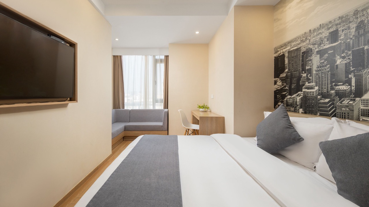 Photo of Bedroom in Downtown Hangzhou