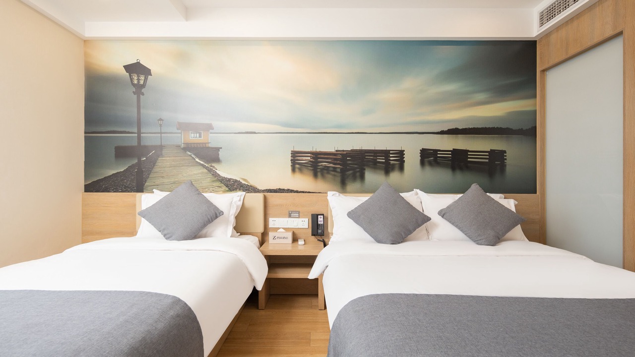 Photo of Bedroom in Downtown Hangzhou