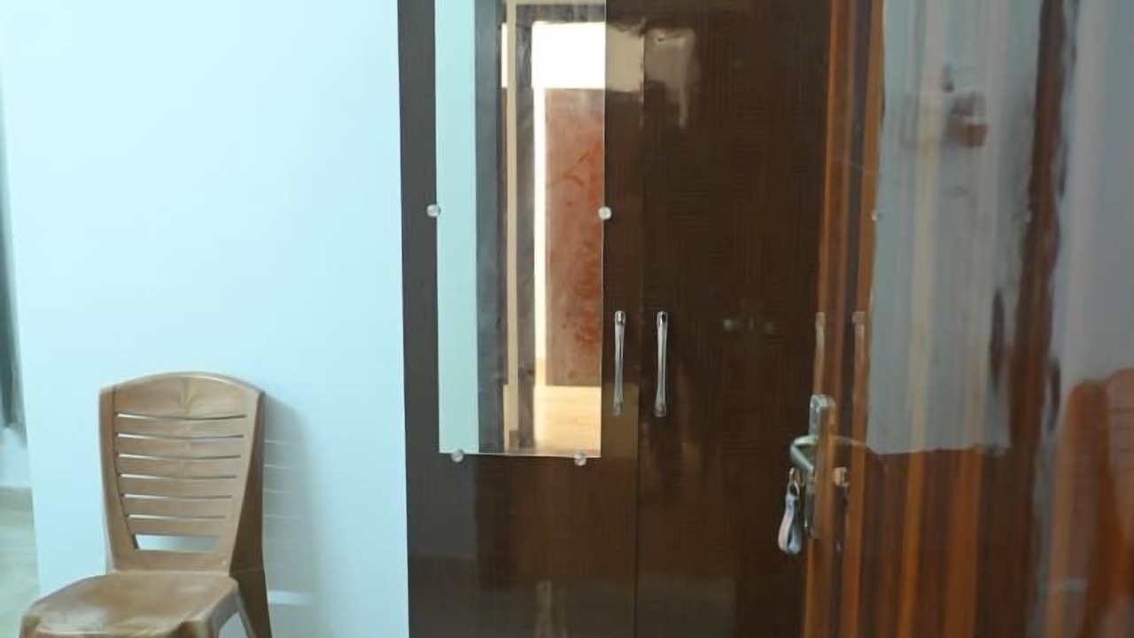 Photo of Bedroom in Sualkuchi