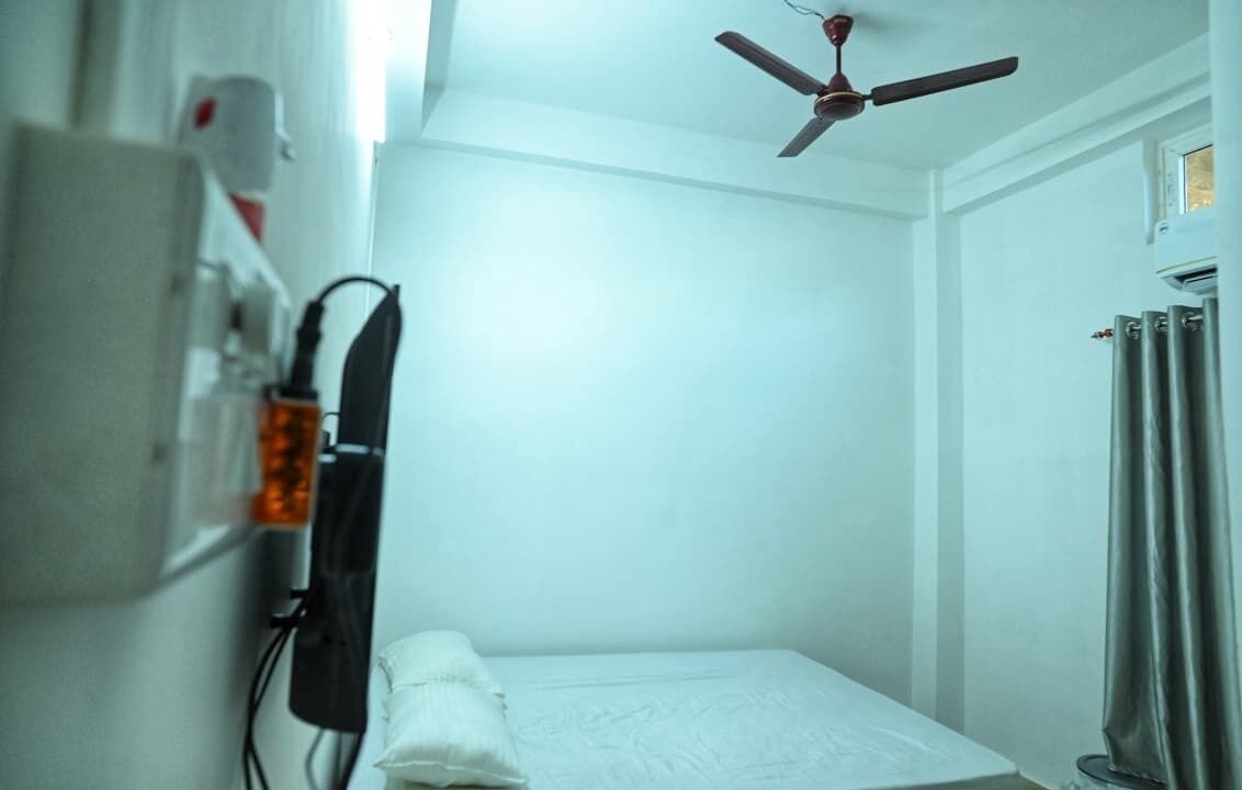 Photo of Bedroom in Sualkuchi
