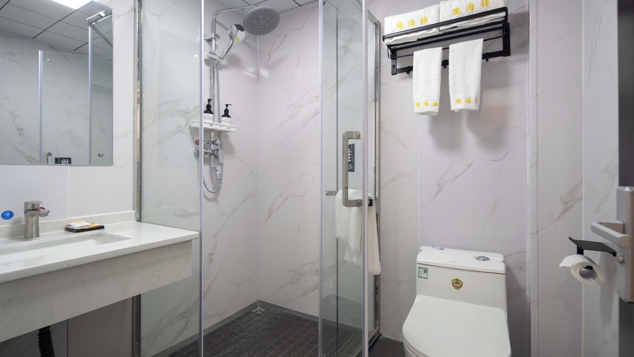 Photo of Bathroom in Tianya District