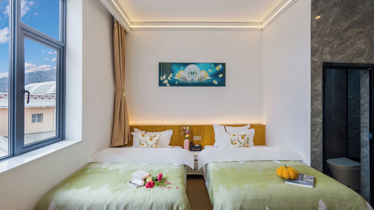 Photo of Bedroom in Shangri-La